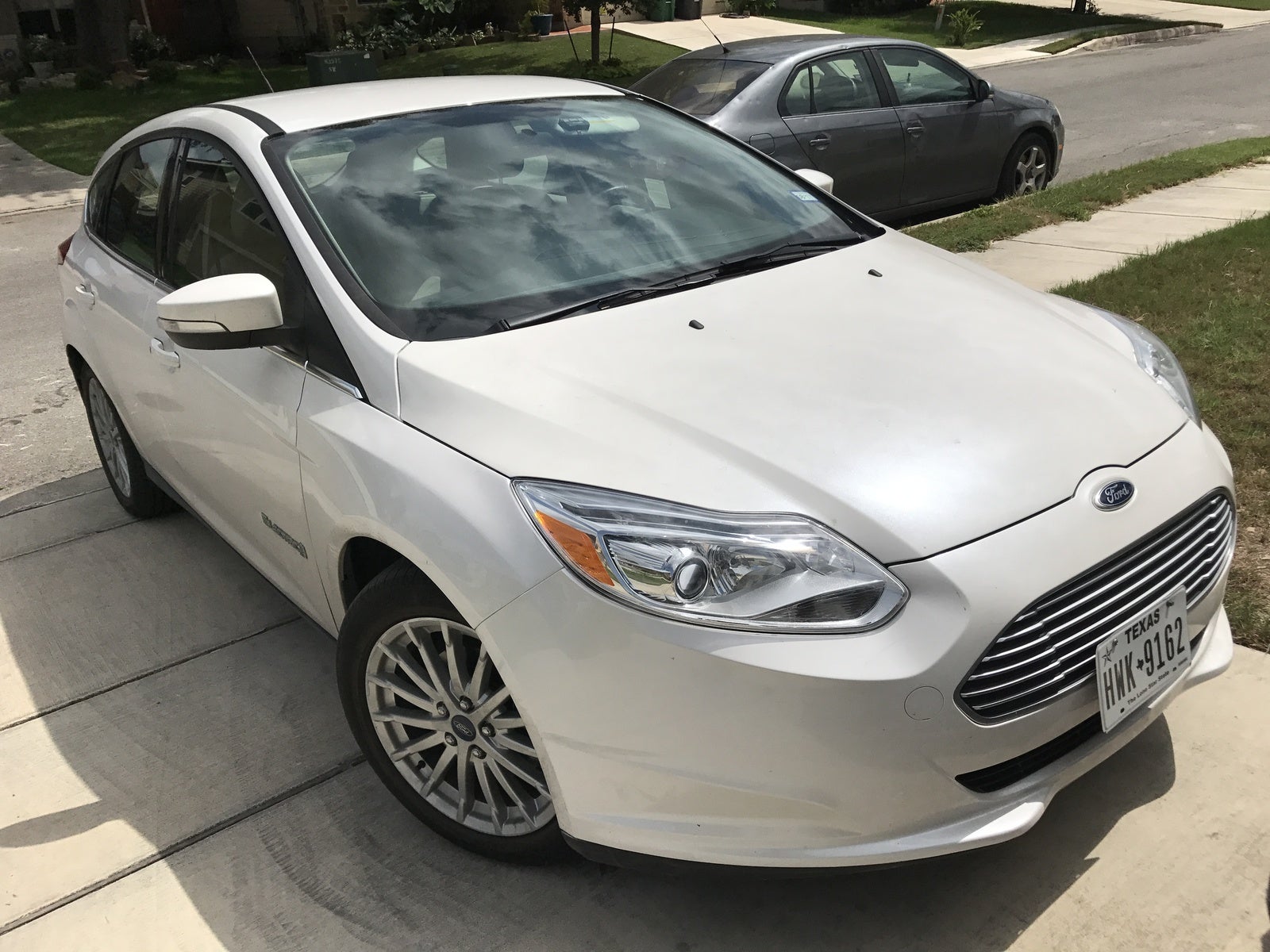 2014 Ford Focus Electric Overview c