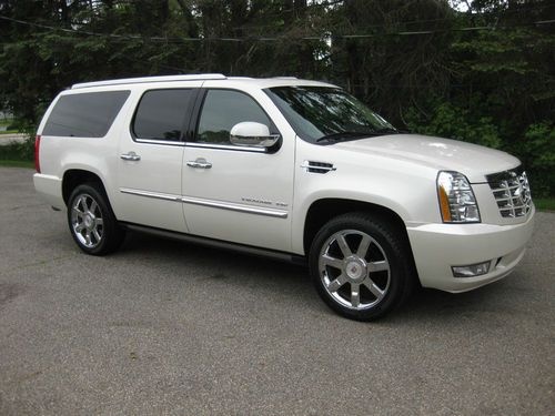 2011 Cadillac Escalade Esv Pictures Cargurus