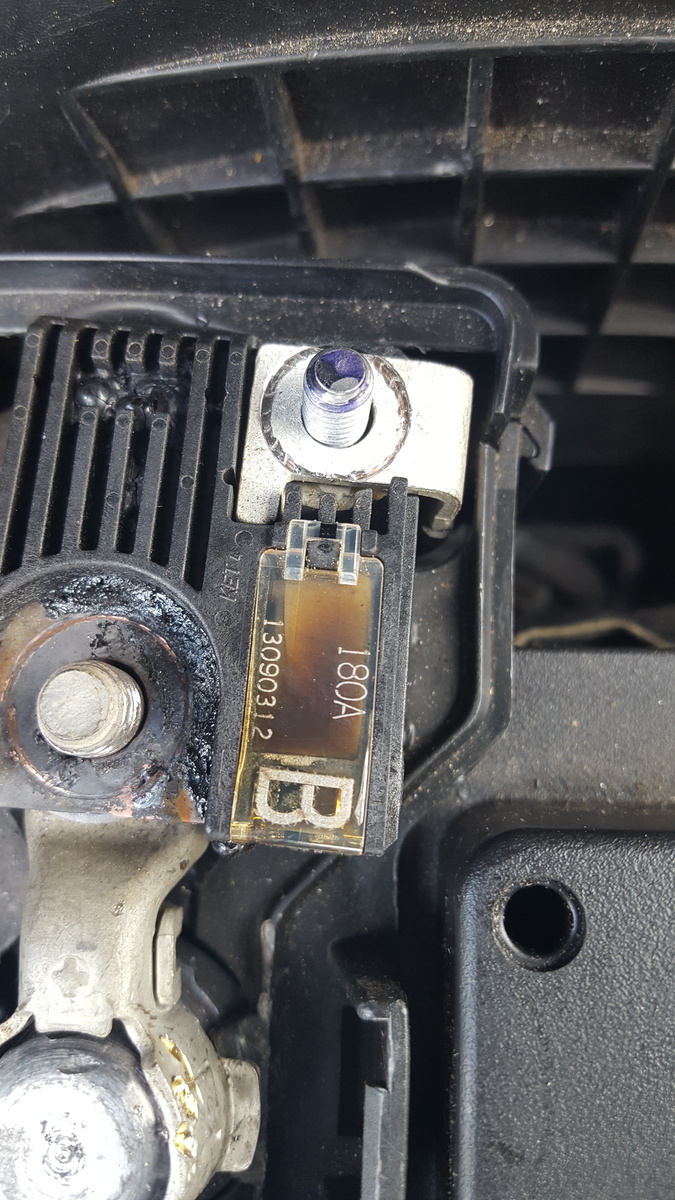 car battery fuse blown