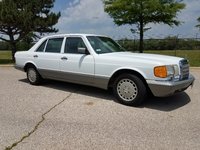 1986 Mercedes-Benz 300-Class Overview 1986 Mercedes-Benz 300-Class Overview