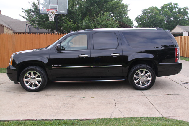 2009 GMC Yukon XL - Exterior Pictures - CarGurus