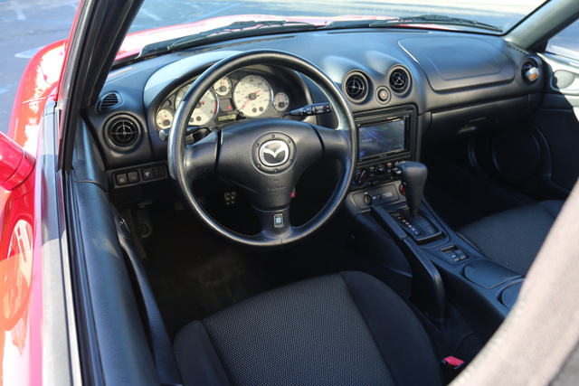 2002 Mazda MX-5 Miata - Interior Pictures - CarGurus