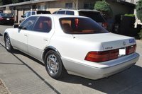 1993 Lexus LS 400 Overview 1993 Lexus LS 400 Overview