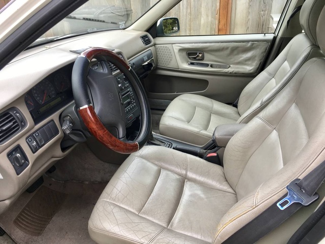 1998 Volvo S70 - Interior Pictures - CarGurus