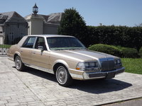 1985 Lincoln Continental Overview