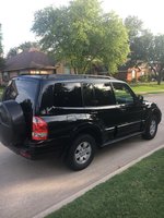 2004 Mitsubishi Montero Overview 2004 Mitsubishi Montero Overview