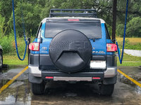 2011 Toyota FJ Cruiser Overview 2011 Toyota FJ Cruiser Overview