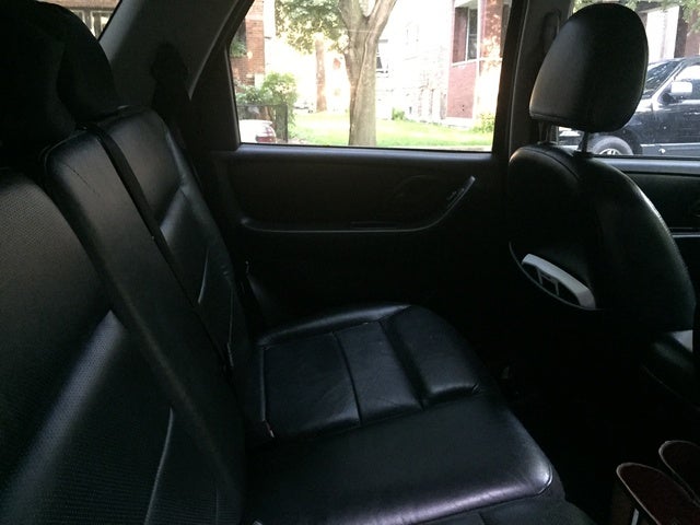 2005 ford escape car seat installation