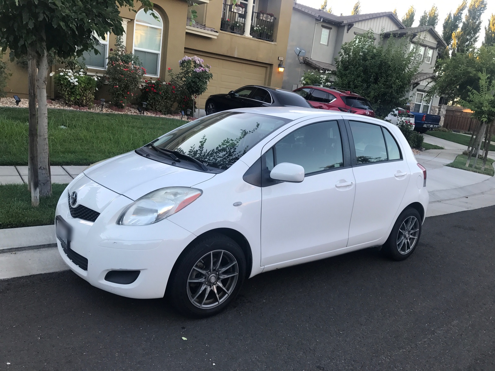 2010 toyota yaris wheel covers