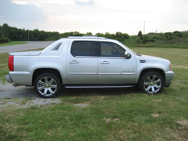 2011 Cadillac Escalade EXT - Pictures - CarGurus