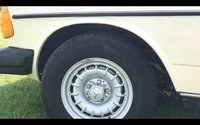 1981 Mercedes-Benz 300-Class Overview 1981 Mercedes-Benz 300-Class Overview
