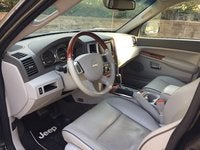 2008 srt8 jeep interior