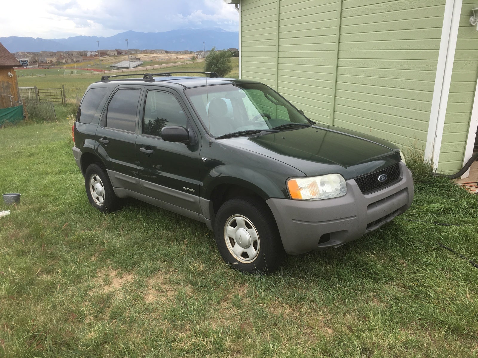 2002 Ford Escape - Overview