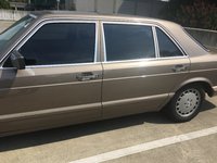 1987 Mercedes-Benz 560-Class Overview 1987 Mercedes-Benz 560-Class Overview