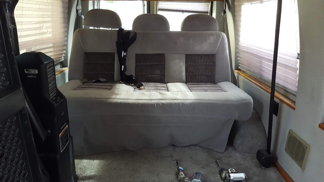 2004 ford van