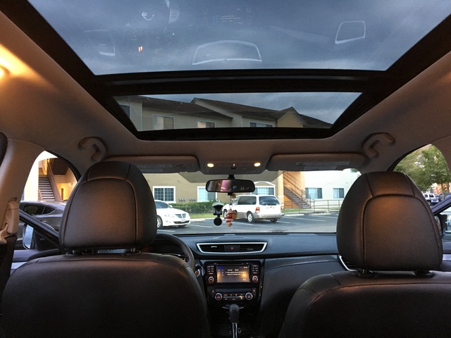 2016 nissan rogue interior