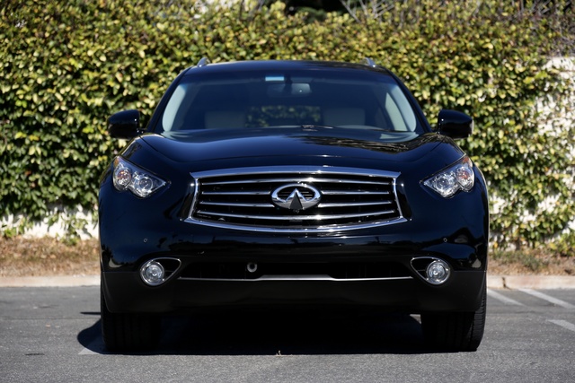 Infiniti fx35 черный