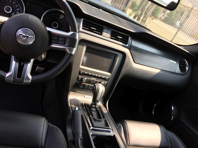 2014 Ford Mustang - Interior Pictures - CarGurus