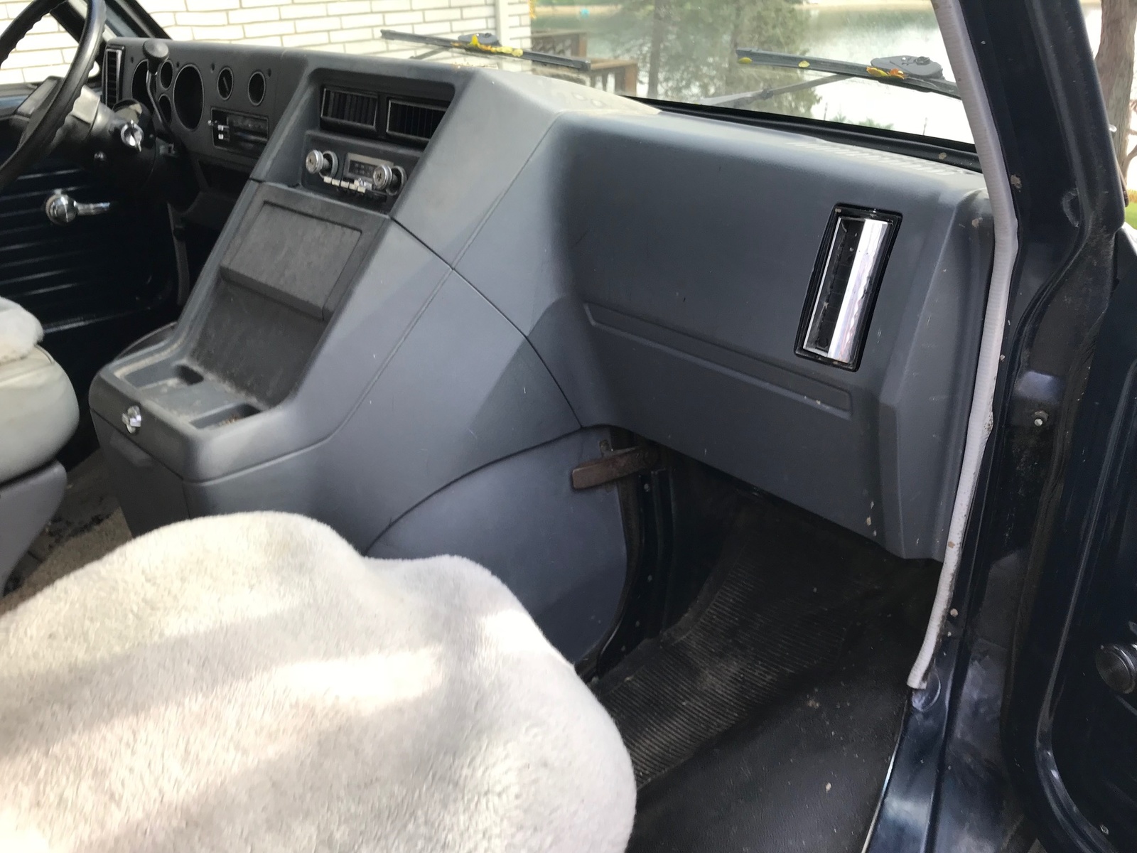 Chevy van center online console