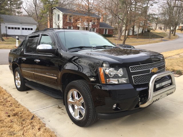 2013 Chevrolet Avalanche Pictures Cargurus