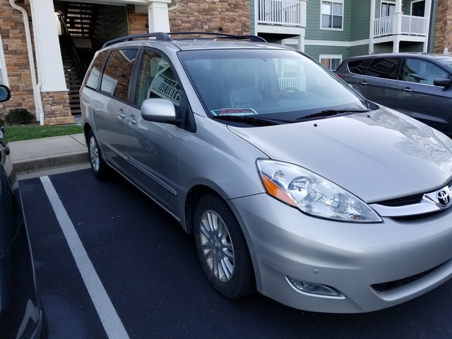 2010 Toyota Sienna - Overview - CarGurus