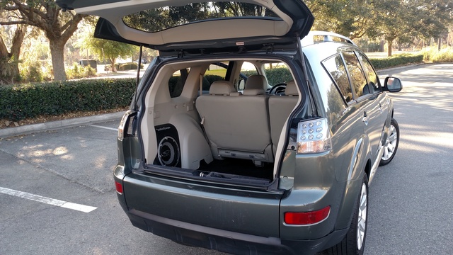 2009 Mitsubishi Outlander - Interior Pictures - CarGurus 2009 Mitsubishi Outlander - Interior Pictures - CarGurus
