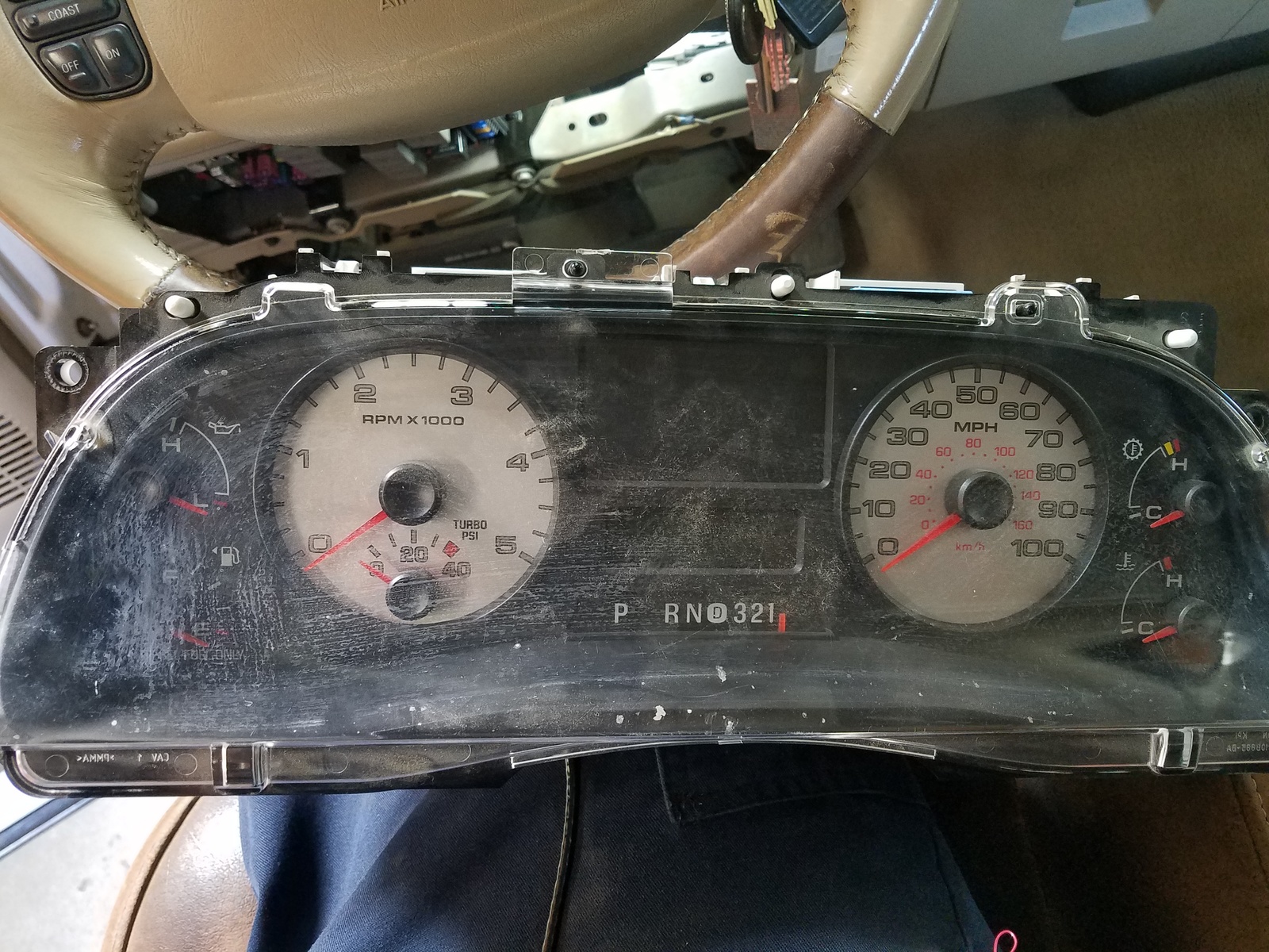 2005 f250 radio stays on