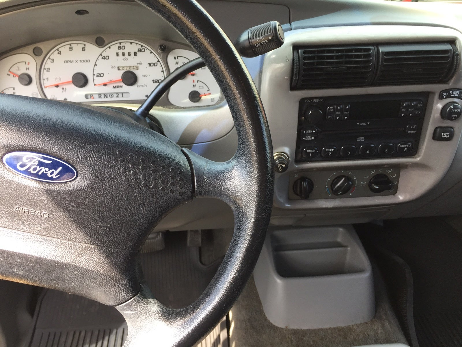 2003 Ford Explorer Sport Trac Interior