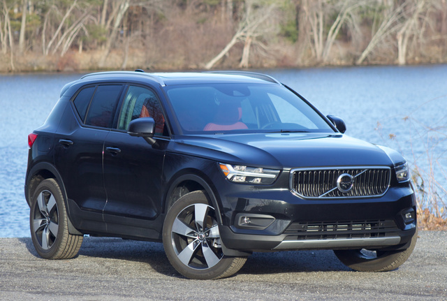 19 Volvo Xc40 Test Drive Review Cargurus