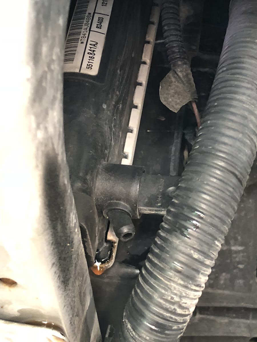 Jeep Grand Cherokee Questions - Radiator leak? - CarGurus