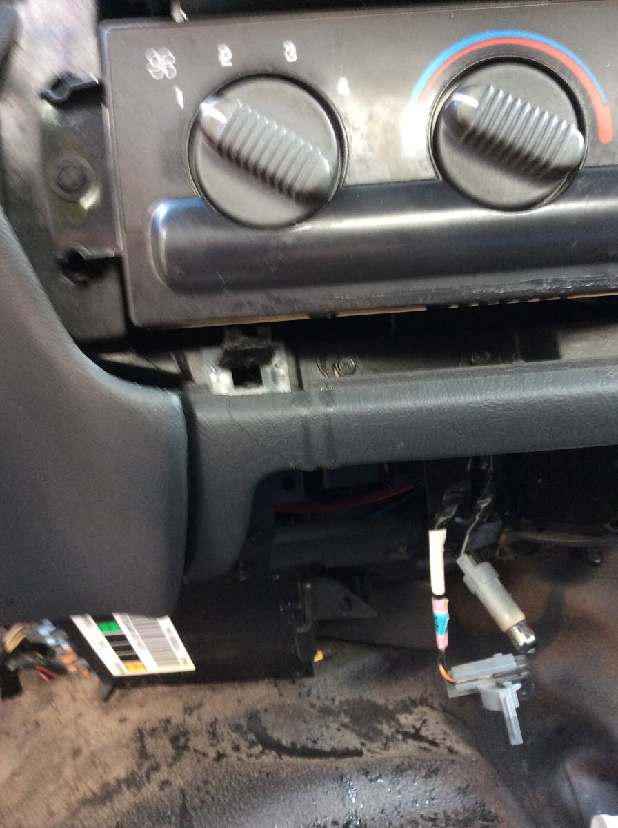 Chevrolet S-10 Questions - Where. Is the body control ... 1998 dodge ram 1500 fuse box 