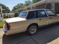 1993 Lincoln Town Car Overview 1993 Lincoln Town Car Overview