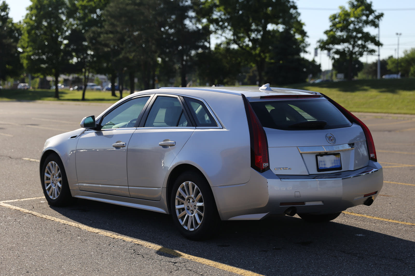 2011 Cadillac Cts Sport Wagon Overview Cargurus