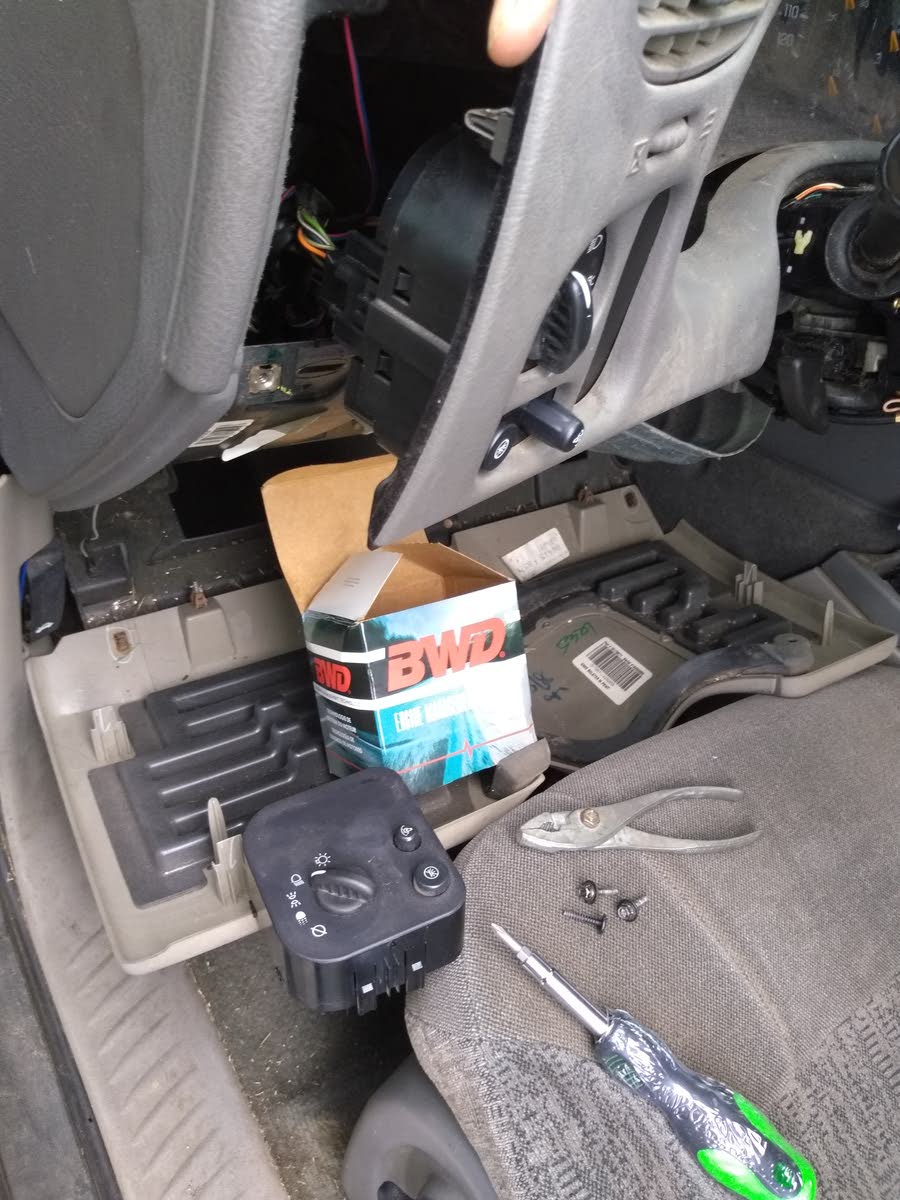 2004 chevy trailblazer power seat not working