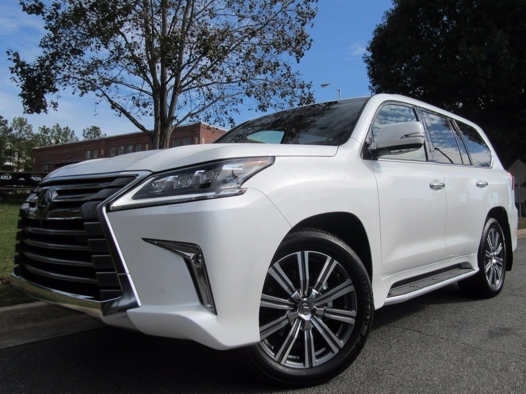 Lexus 570 2017