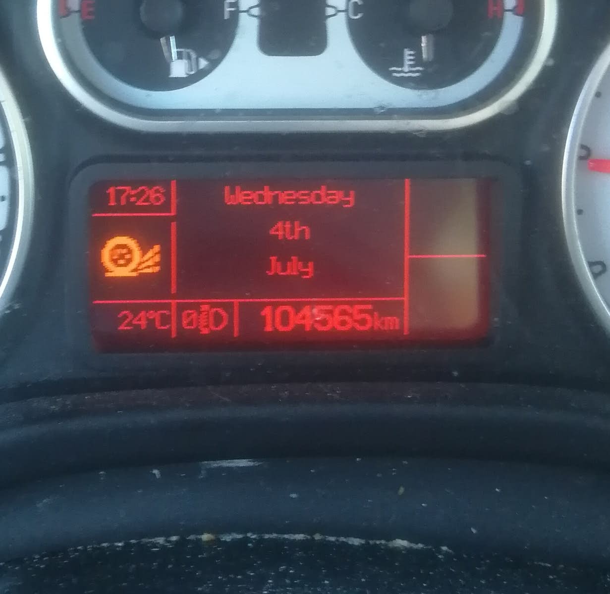 FIAT 500L Questions - Warning light.. What it mean? - CarGurus