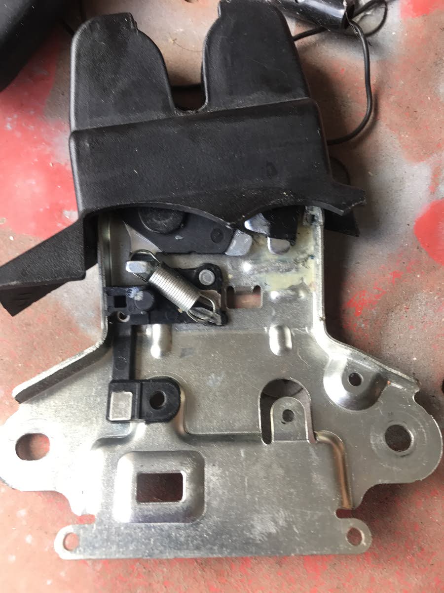 2016 Hyundai Elantra Trunk Latch Replacement - Perfect Hyundai