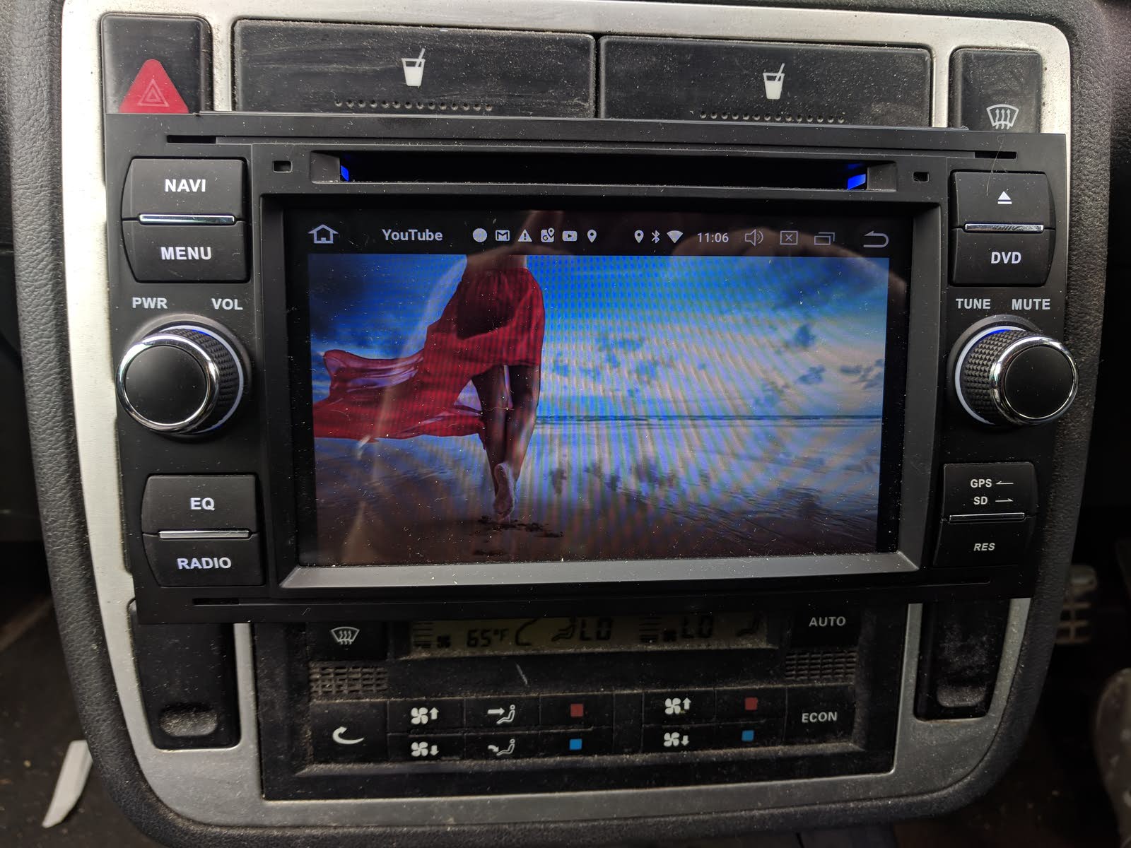 Installing New Android Headunit Sat-Nav Ford Fiesta MK6 AKA THE FUEL SAVER  & Repairing Factory Radio 