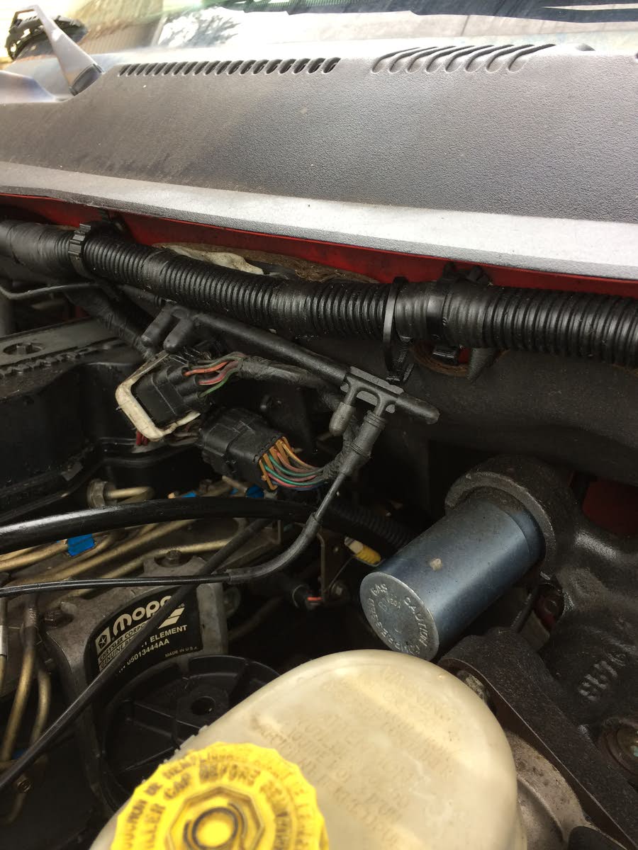 Dodge Ram 2500 Questions Where Does The Vacuum Hose Start For The 4wd On A 2001 Dodge 2500 Dies Cargurus