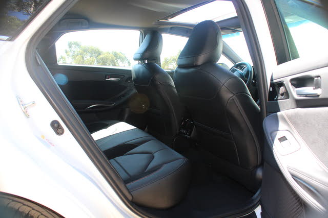 2019_toyota_avalon pic 2815730940276879182 640x480