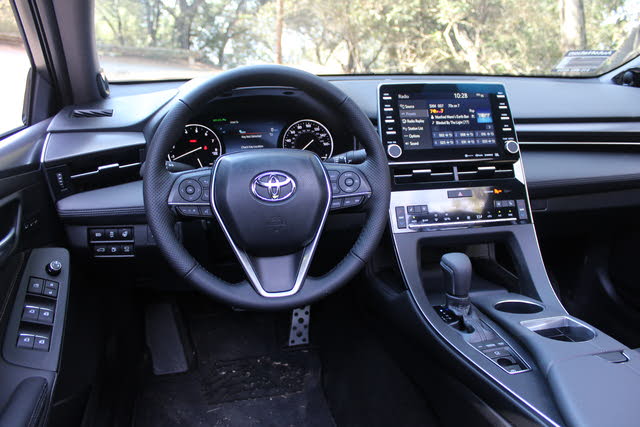 2019_toyota_avalon pic 5037171272896522594 640x480