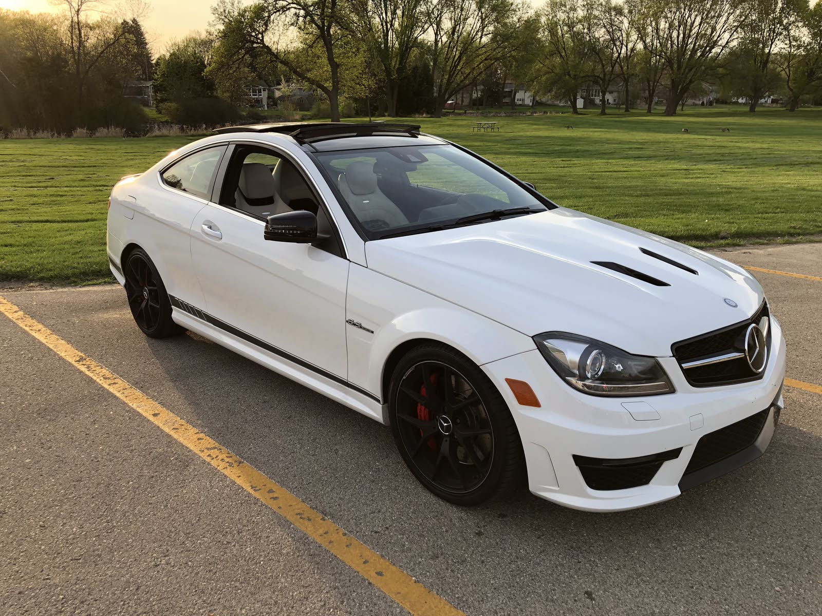 Mercedes Benz C Class Questions Anyone Interesting To Buy Merceds Benz C63 Amg Edition 507 Mileage 31 Cargurus
