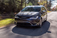 2018 Chrysler Pacifica Hybrid Overview