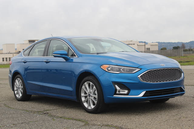 2019 Ford Fusion Energi Test Drive Review - CarGurus