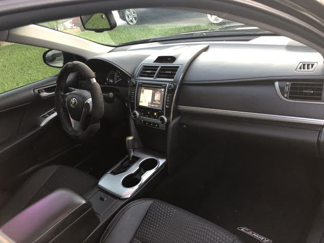 2014 Toyota Camry - Interior Pictures - CarGurus