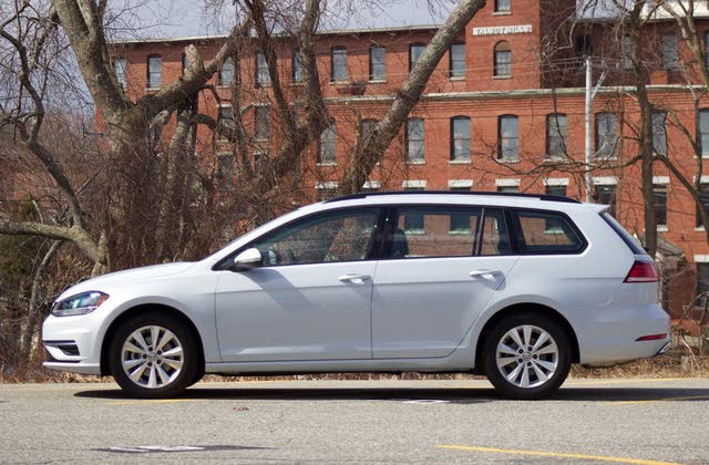 2019 Volkswagen Golf SportWagen