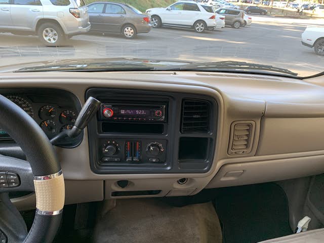 2005 Chevy Tahoe Z71 Interior