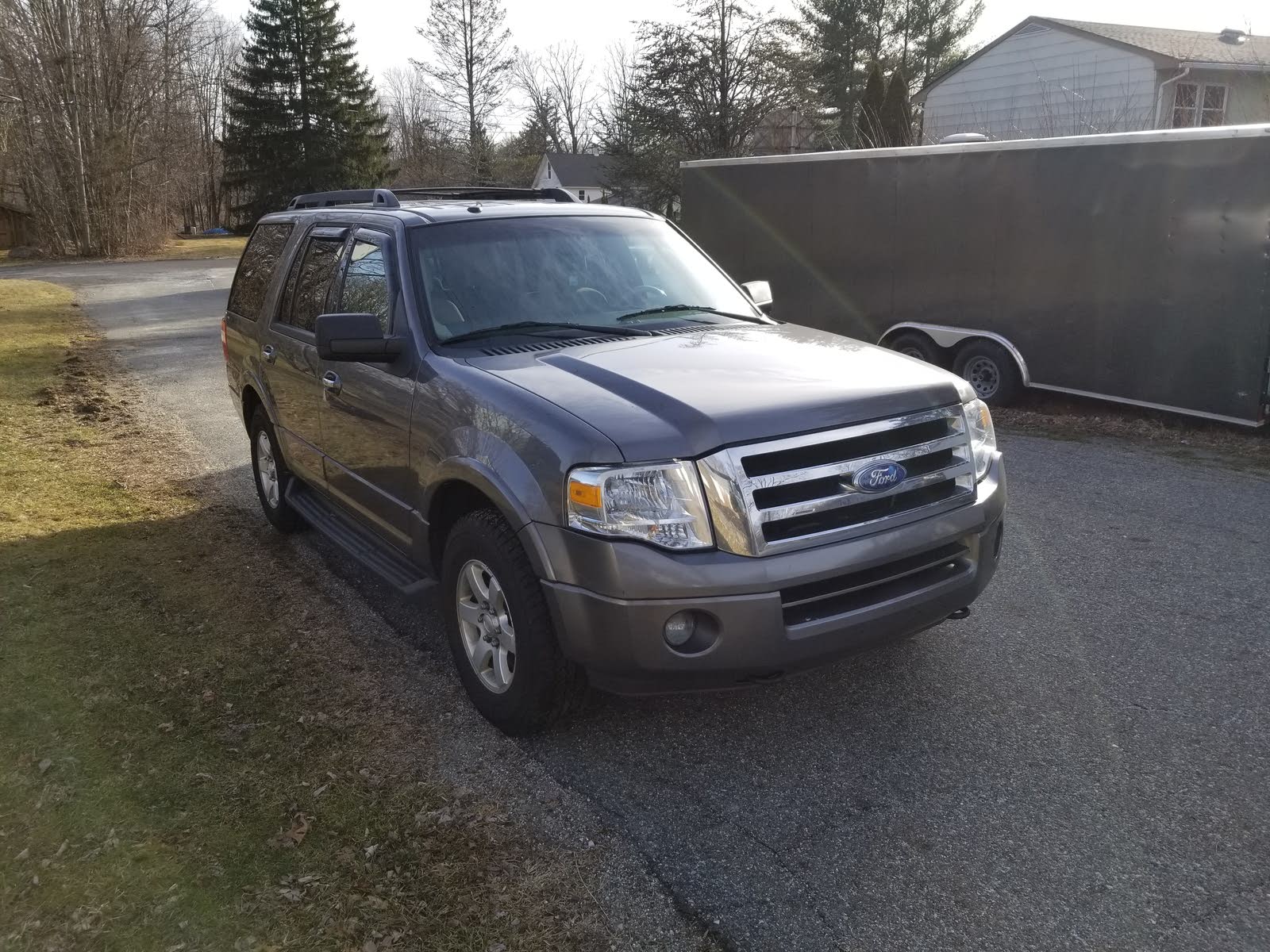 1998 ford expedition xlt towing capacity