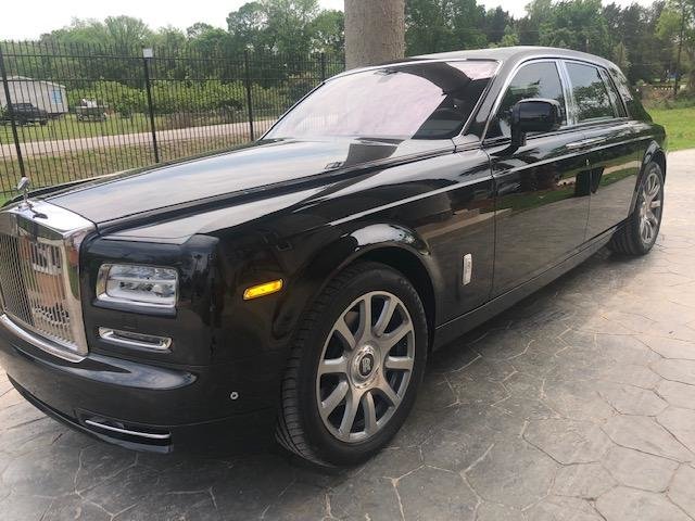 RollsRoyce lần đầu tiên ra mắt mẫu New Ghost tại châu Á  ÔtôXe máy   Vietnam VietnamPlus