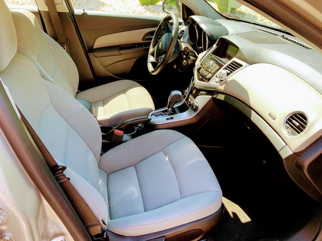 2016 Chevrolet Cruze Limited Interior Pictures Cargurus